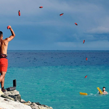 RESTUBE LIFEGUARD RESCUE TUBE