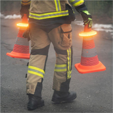 SIGNALNA 360 LED LUČ DONGES ZA PROMETNE STOŽCE V KOVČKU